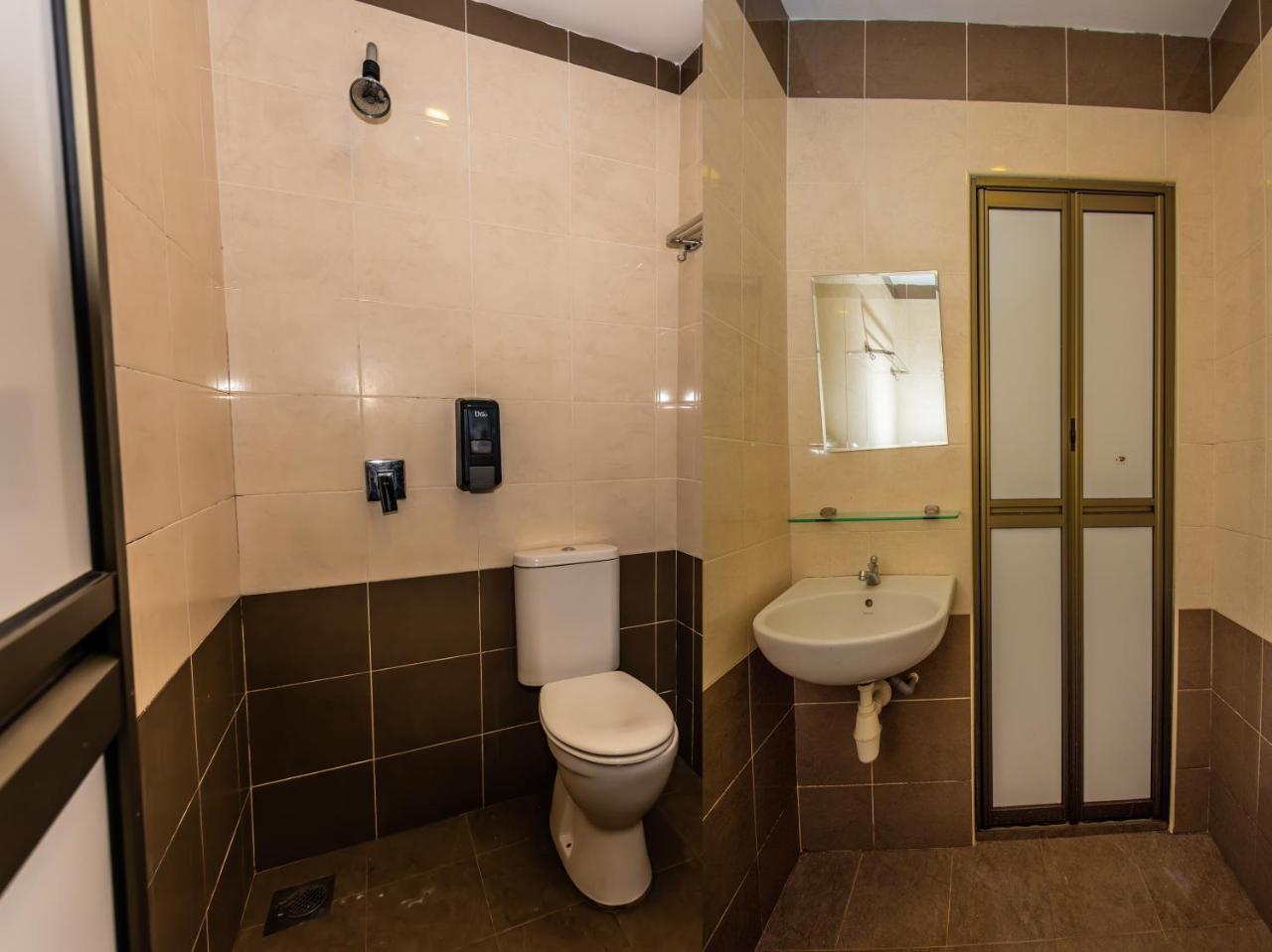 Oyo 835 Ms Hotel Malakka Dış mekan fotoğraf