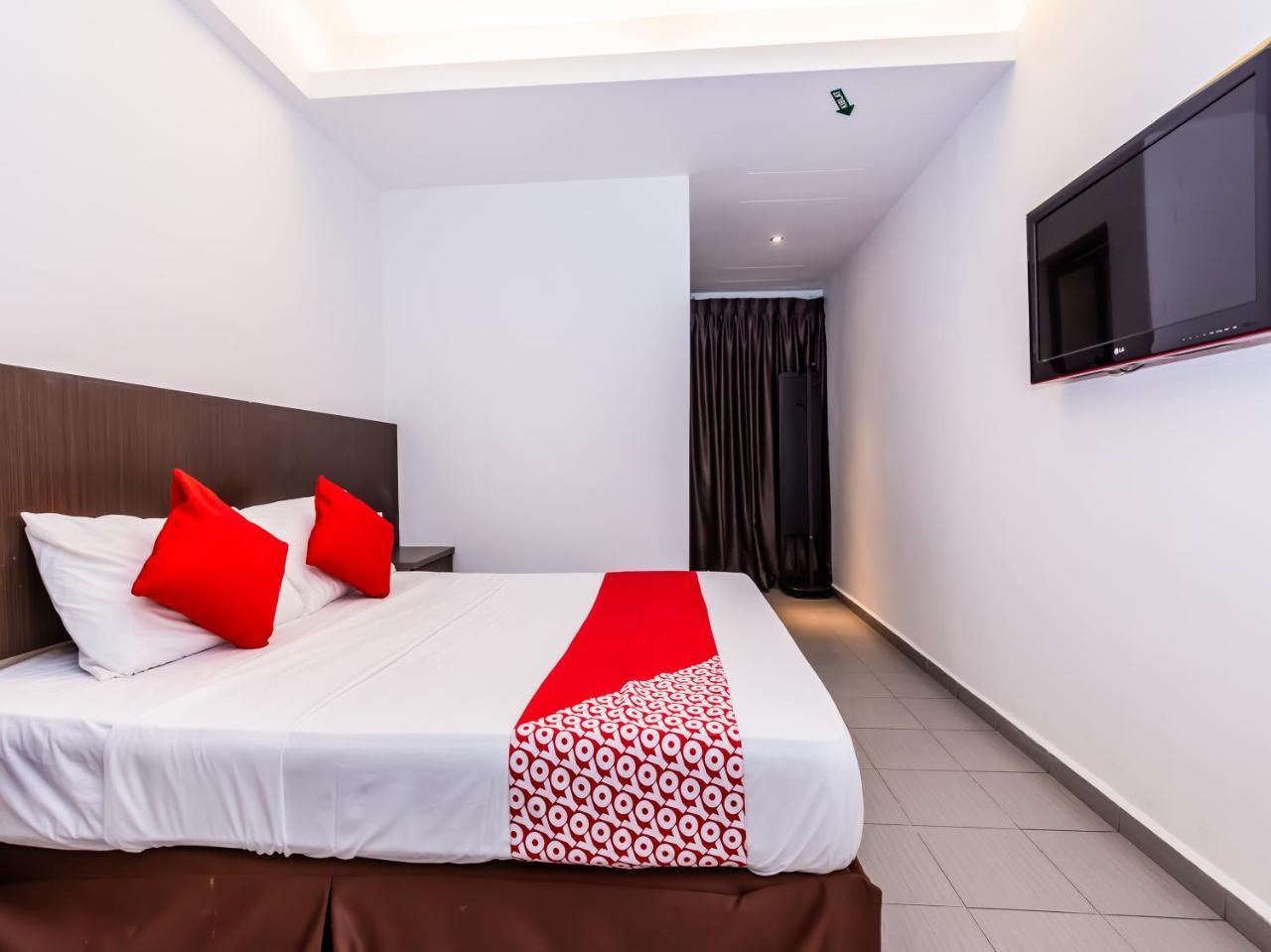 Oyo 835 Ms Hotel Malakka Dış mekan fotoğraf