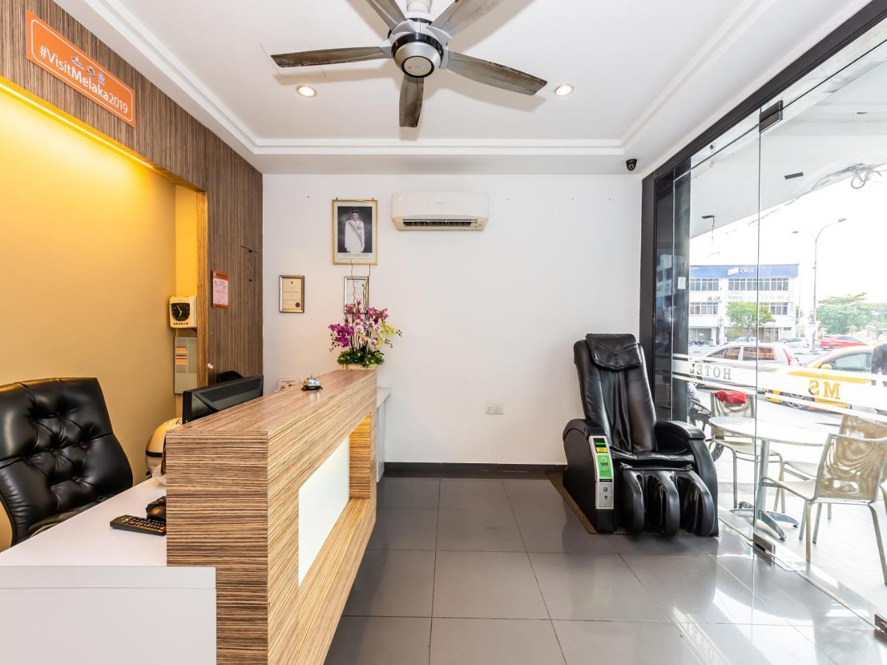 Oyo 835 Ms Hotel Malakka Dış mekan fotoğraf