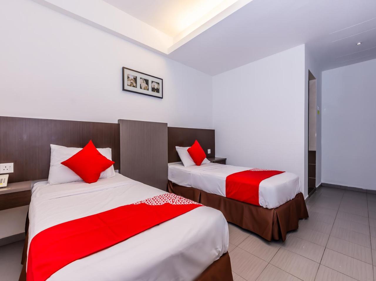 Oyo 835 Ms Hotel Malakka Dış mekan fotoğraf