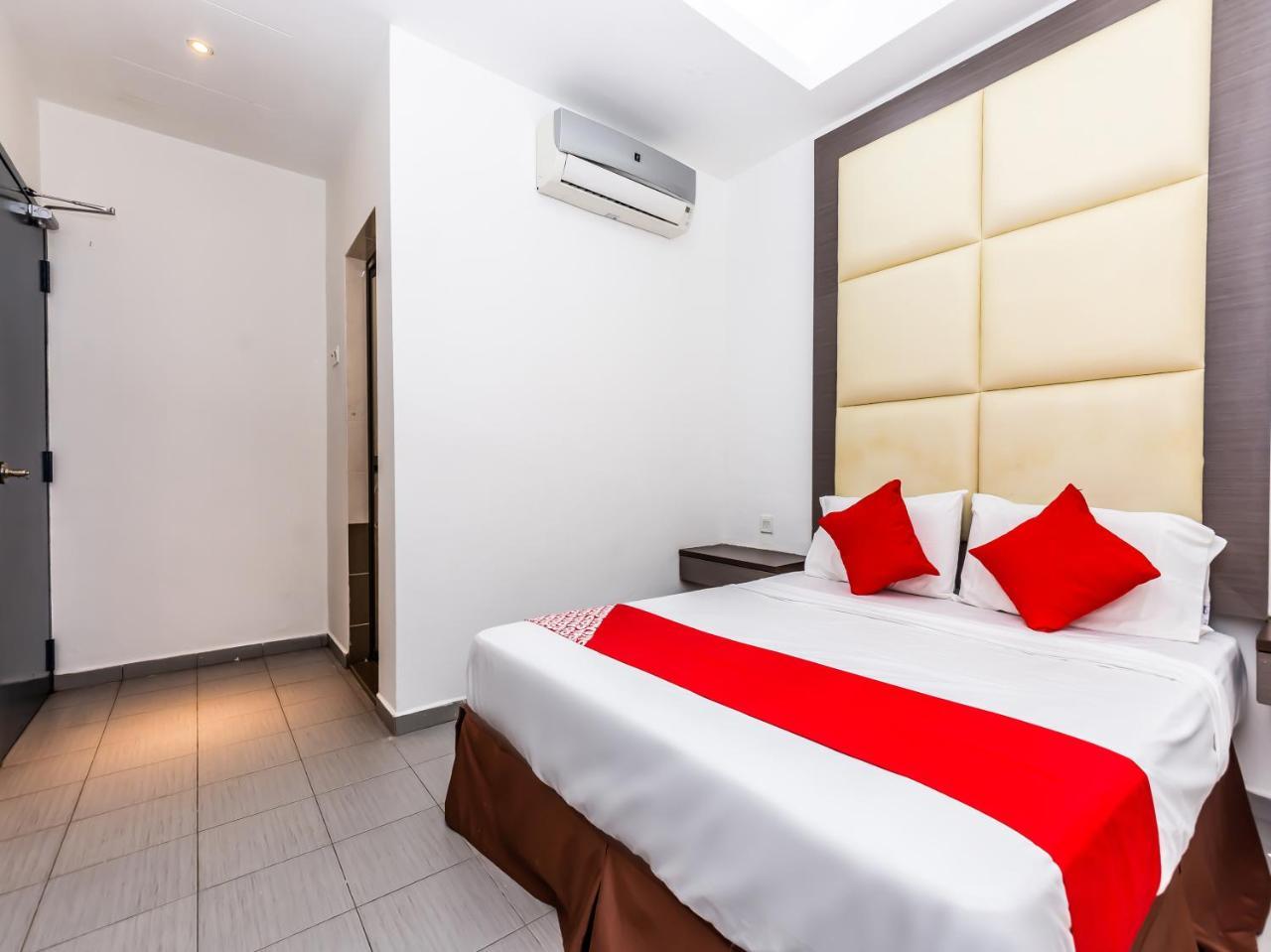 Oyo 835 Ms Hotel Malakka Dış mekan fotoğraf