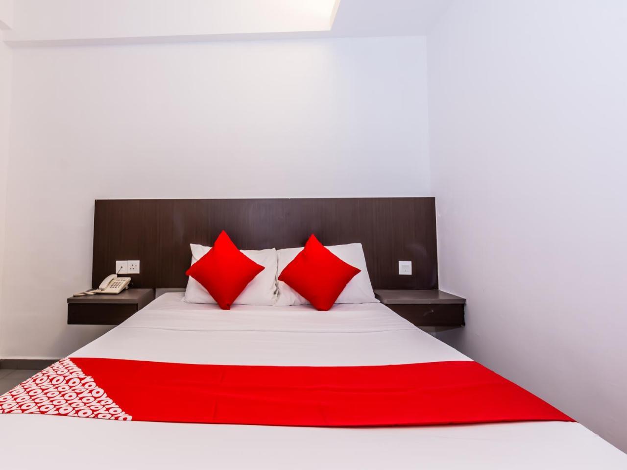 Oyo 835 Ms Hotel Malakka Dış mekan fotoğraf