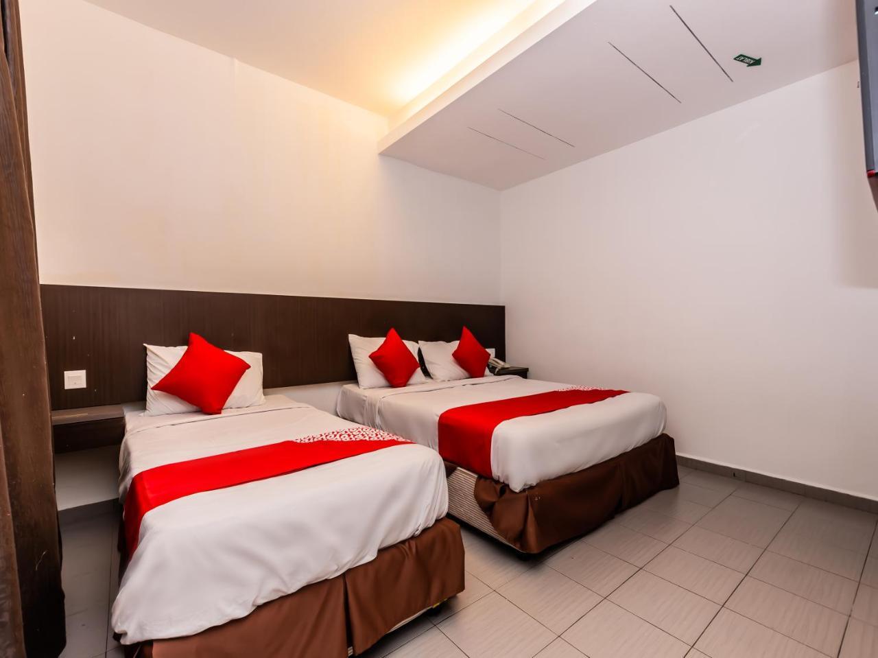 Oyo 835 Ms Hotel Malakka Dış mekan fotoğraf